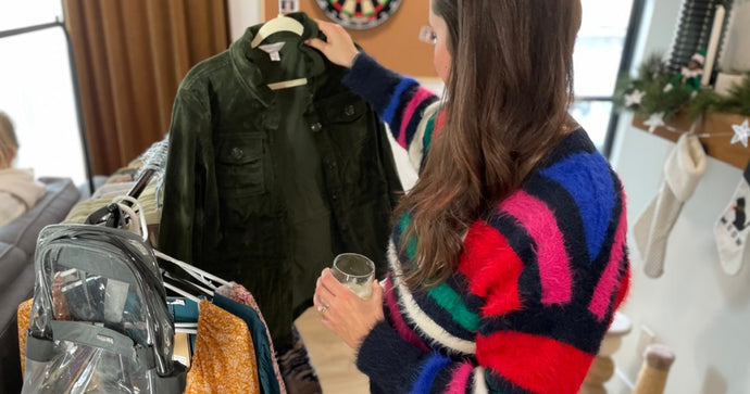 I Host A Clothes Swap To Upgrade My Wardrobe Without Spending a Cent (…Which Means FREE Clothes!)