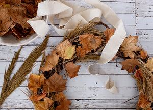 DIY | Pretty Fall Leaves Wreath