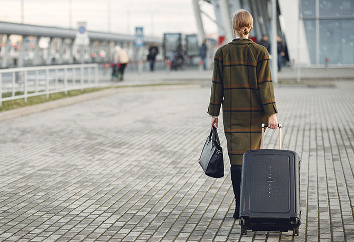 This Flight Attendant’s Viral “Hotel Security Routine” Shows Exactly What You Should Be Doing To Stay Safe