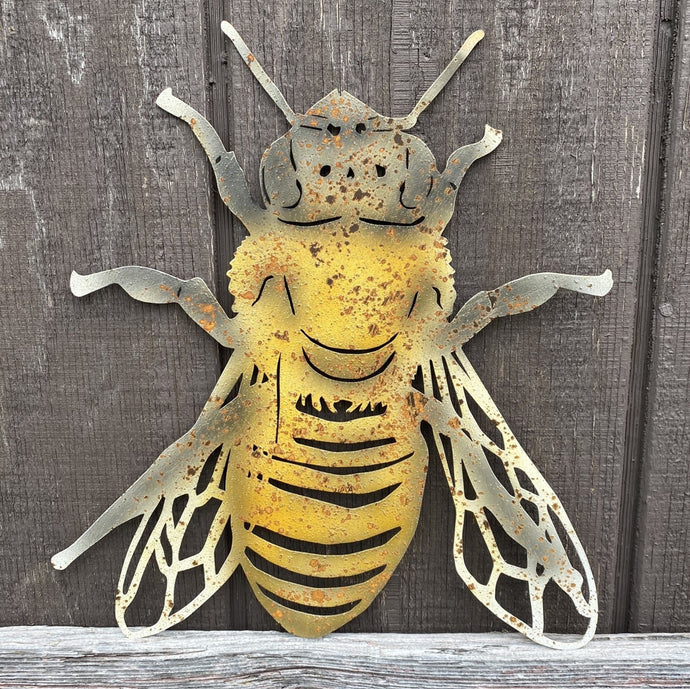 Vintage Queen Bee Wall Hanging - 12-in