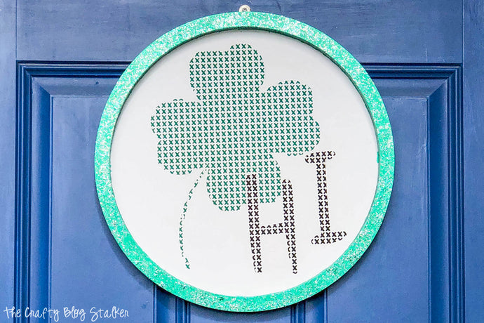 How to Make A St. Patrick’s Day Door Hanger
