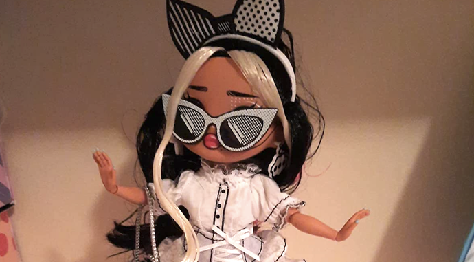 LOL Movie Magic Starlette Fashion Doll w/ 2 Outfits Just $14.78 on Amazon (Regularly $37)